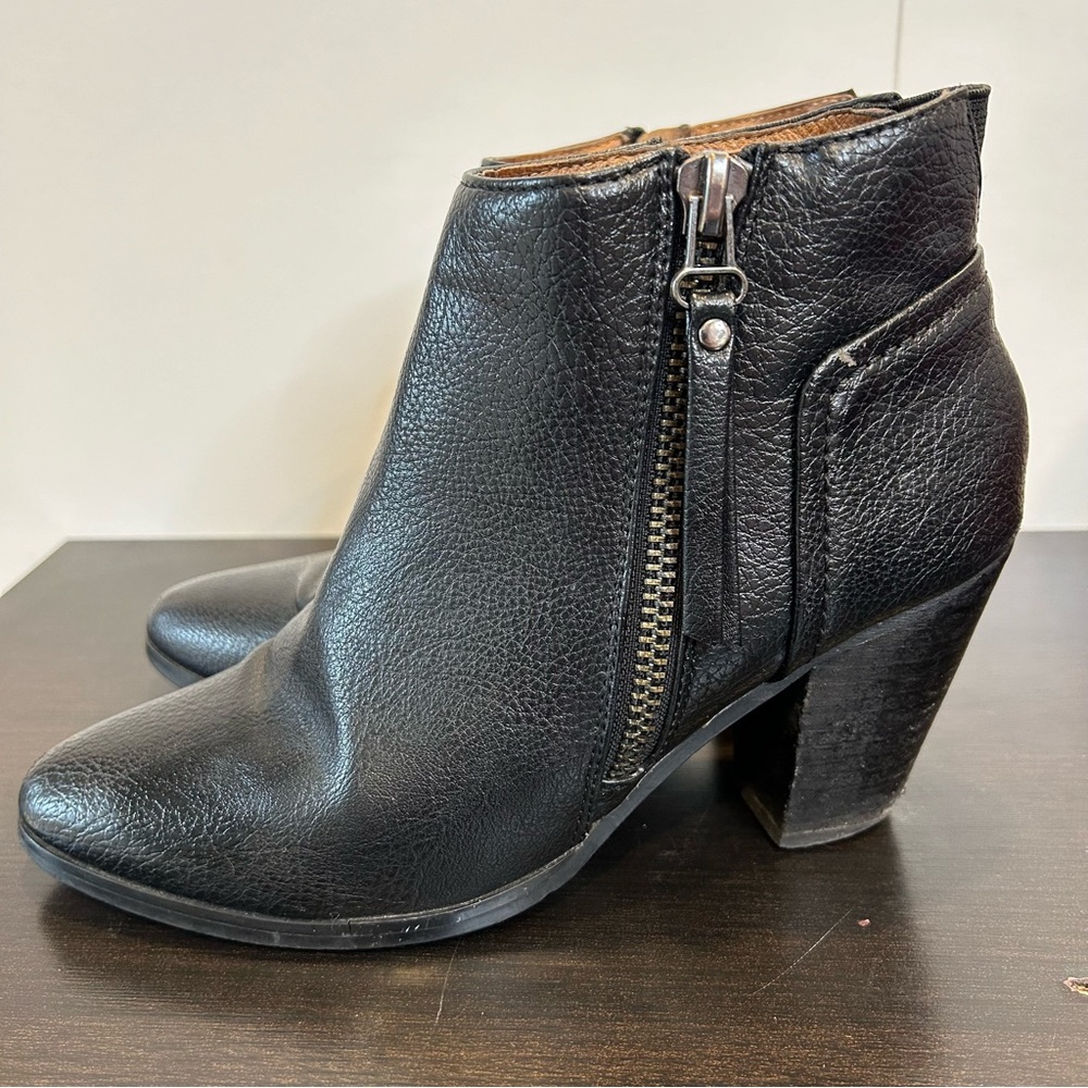 Chelsea Crew Vegan Leather Ankle Boots Booties Black